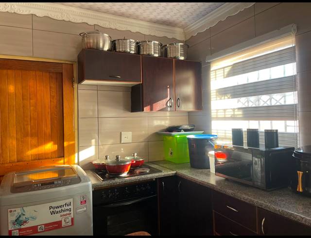 2 BEDROOM HOUSE FOR SALE IN VISTA PARK
